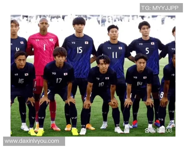 2012年日本足球球星全面回顾与赛场高光表现解析 2012年日本足球球星全面回顾与赛场高光表现解析