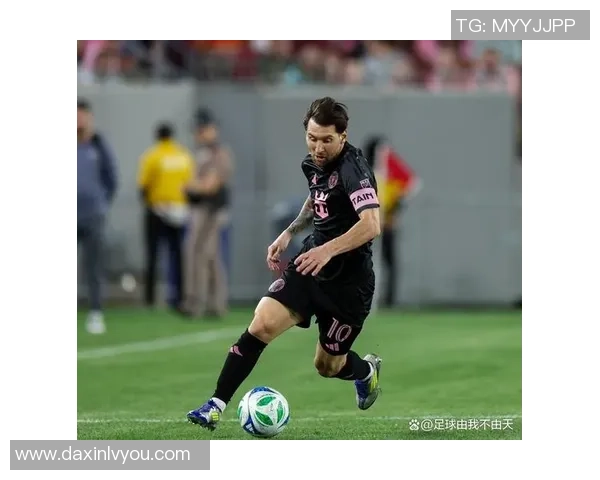 2025年度全球足球妖锋球星排名榜单前十名解析 2025年度全球足球妖锋球星排名榜单前十名解析