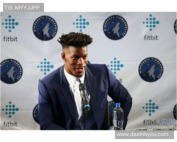 36号球星引领足球风潮从少年到巨星的成长历程与辉煌时刻 36号球星引领足球风潮从少年到巨星的成长历程与辉煌时刻