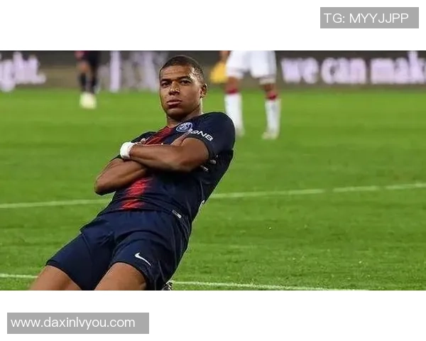 模仿足球明星进球动作的球员是谁他的灵感来源及影响力分析