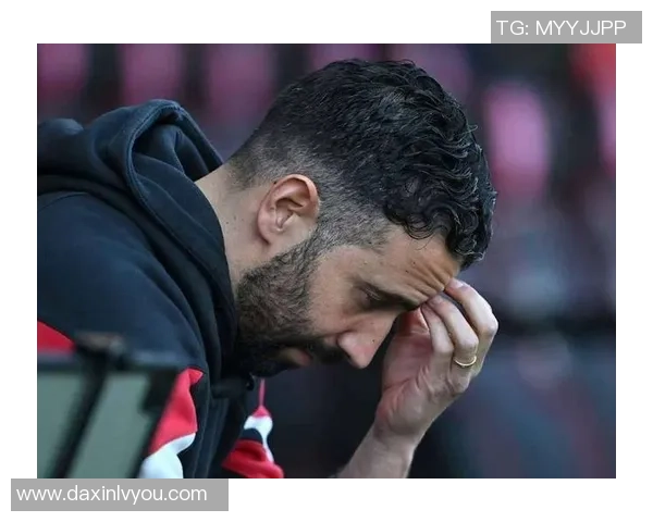 现役足球球星抽烟背后的真实故事与运动员自律困境分析